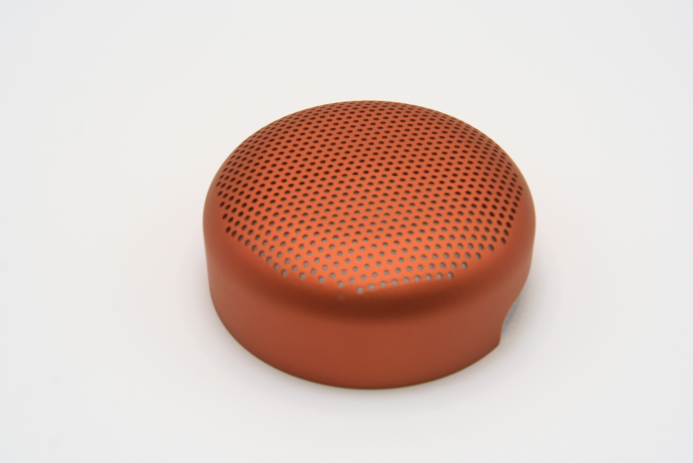 Orange-Red Perforated Dome Cover / 橙红色圆顶冲孔罩,整体外观