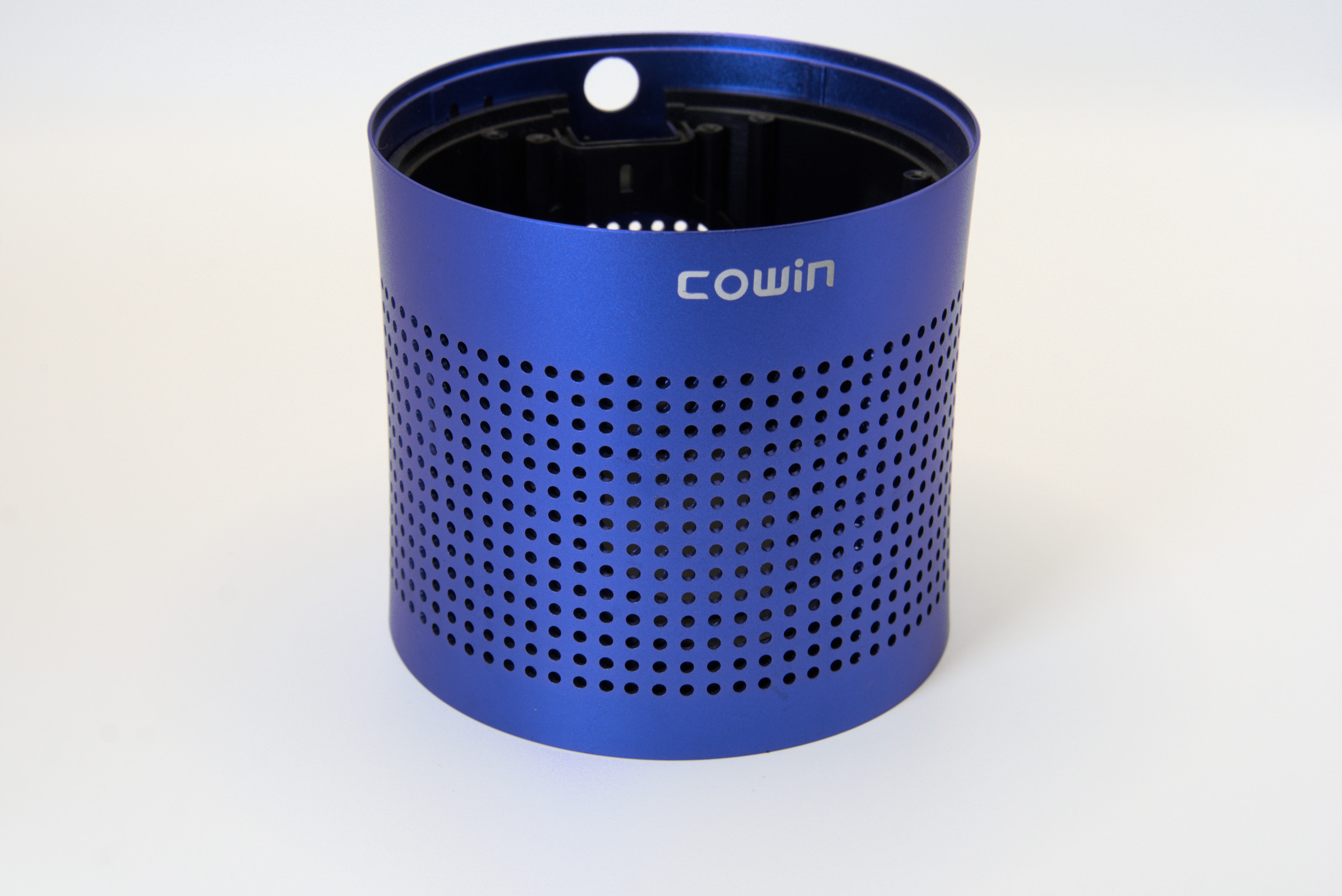 Blue COWIN Perforated Cylindrical Housing / 蓝色圆孔筒形外壳,整体外观